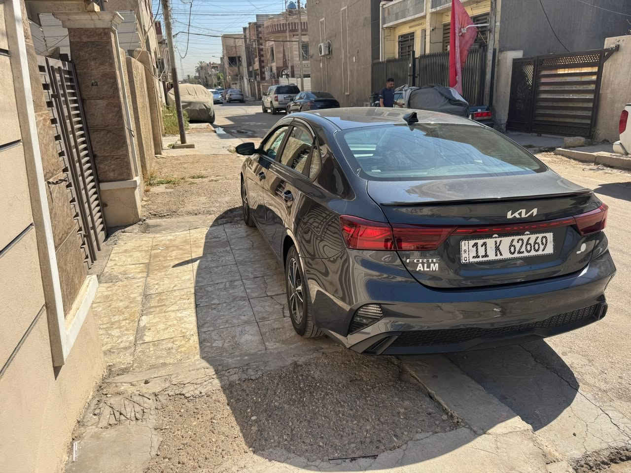 مرحبا كيا فورتي 2024 وارد امريكي رقم بغداد بسمي بدون صبغ فقط الدعاميه مكفوله من البارد والشخط ايرباك سترين فقط ماشيه 29 الف كيلو السياره جدا جديده مواصفاته شاشه كبيره كار بلي رادارات امامي وجانبي تحديد مسار حادثه من جهة اليمين اسفل المحرك 
مع تبديل كيس المحرك وصور الحادث مرفقة
السعر 145 $وبيه مجال 
***********
عنوان بغداد البياع من جهة القادسبة
