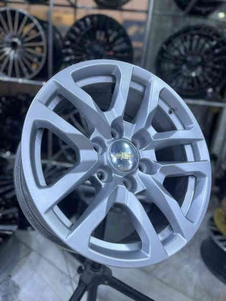 السلام عليكم ويلات اصليه حجم 18 تاهو  مصبوغات فرن حراري
سعر ٥٠٠ الف
***********
