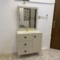 غرفه نوم تركي  جديده امانت الله محد نايم عليه  5قطع اخذته 750الف واريد...