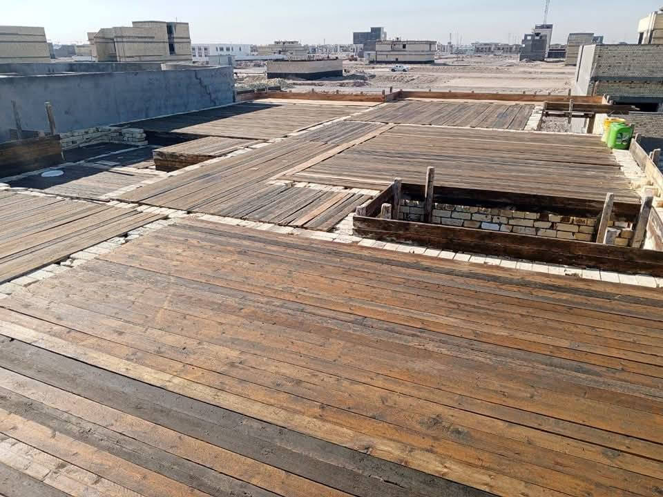 السلام عليكم نجار  متفرغ تريد اسلمك هيكل شغل درجه اولى  ***********
