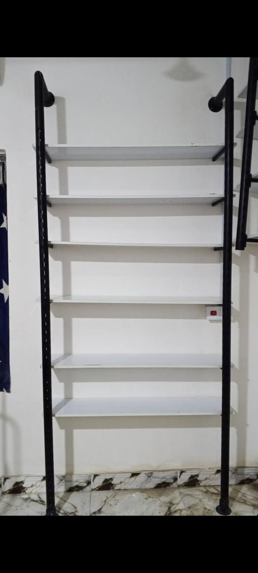 رفوف للبيع مكان بصره شط العرب الجزيره 
***********
