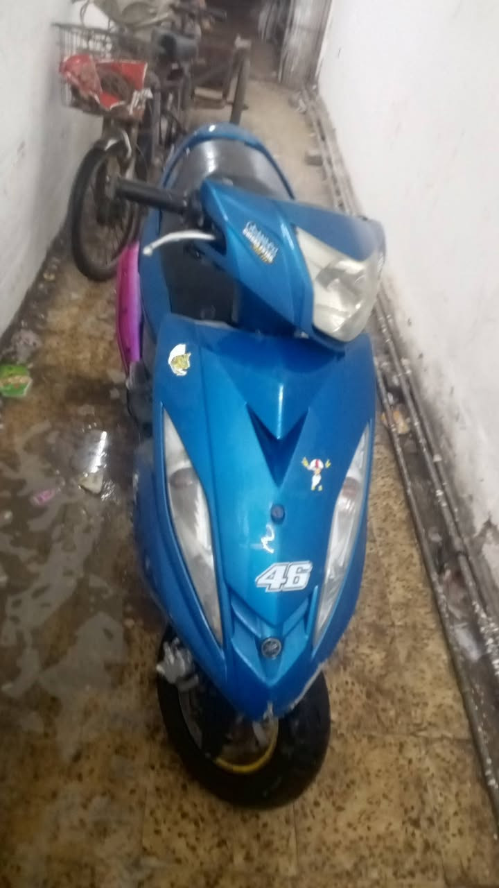 سلام عليكم جيتي ار للبيع كفرات كامله كهربائيات عداد كله شغال نكره سلف طبعن دراجه بيه مشكله ف لهذا سبب ابيع دراجه تجفيت جديد فيت بم جديد نوزل جويتر كله جديد دراجه هيه بارده نكره سلف من تحمه تأخر دراجه ماصار من نازله هاا جفتته وبقت نفس الحاله عقل بدلته ورجعته كلج خلفي رياضي وخرز بيه دراجه بلاديه بيه قطره وملقط فقط سعر ٥٠٠قفل قفل قفل مكاني بغداد حي العدل أو مراوس بشي قوي ٦٣ ***********فقط واتساب
