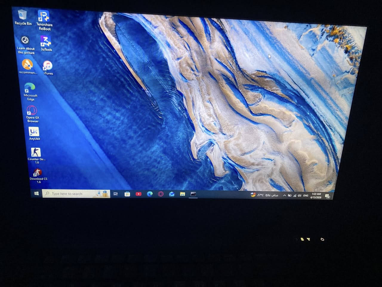 لابتوب Dell Latitude E6540 مستعملة ونظيفة للبيع
الوصف:

للبيع لابتوب ديل (Dell) غنية عن التعريف، من فئة الـ Business المتينة جداً اللي تتحمل شغل وكرف متواصل. الجهاز مستعمل ونظيف، شغال وم بيه أي مشاكل، وممتاز جداً لطلاب الجامعات، المدارس، أعمال المكتب، التصفح، والمحاسبة.

المواصفات الكاملة:

 الموديل: Dell Latitude E6540.

 المعالج: Intel Core i5 (الجيل الرابع) - أداء مستقر وسريع بالمهام اليومية.

 الشاشة: بمقاس 15.6 بوصة (حجم كبير ومريح للعين لمتابعة المحاضرات والأفلام).

 الكيبورد: كيبورد كامل يحتوي على لوحة الأرقام الجانبية (NumPad) عربي/إنجليزي، مريح جداً للكتابة السريعة والمحاسبة.

 النظام: منصب عليها ويندوز 10 (Windows 10) كامل ومحدث.

 الملحقات: الشاحن الأصلي الخاص بالجهاز.

 النظافة: الجهاز بحالة مستعملة نظيفة والشاشة ممتازة (مثل ما واضح بالصور). السعر 190 الف وبيها مجال للطيبين


**إذا كنت صاحب هذا الإعلان وتريد حذفه لأي سبب، رجاءا أرسل رسالة إلى الدعم الفني**