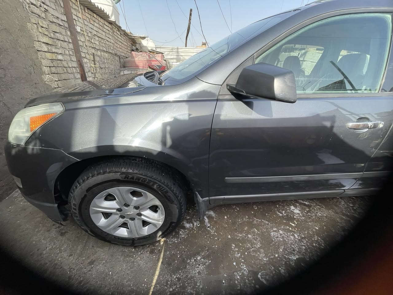 🚗 للبيع: شفروليه ترافرس (Traverse) موديل 2011
المواصفات العامة:
• الفئة: LS - نظام دفع رباعي مستمر AWD.
• المحرك: V6 سعة 3600 (محرك مشدود جديد مع كير جديد).
• الممشى: 140 ألف كم.
• اللون: فيلي.
• السعة: 7 راكب (عائلية بامتياز).
الإضافات والخدمات الأخيرة:
• ✅ الحدادية: أمامية وخلفية جديدة (مشدودة قبل أسبوع ).

• الحادث في الجاملغ (بدون دواخل).
• الصبغ: صبغ الجاملغ + "مباوك" باب + صبغ هلال خلفي فقط.
• 📸 (صور الحادث موجودة ).

• ✅ التايرات : تخم تاير جديد (هسة شادهن ).
• ✅ التبريد: 3 قطع 
• ✅ النظافة: مسويلها"حمام"

شاشة أندرويد، تحكم ستيرن، مري كهرباء، ومثبت سرعة.باتري جديد 

• الرقم: بغداد.
• السنوية: نافذة لغاية عام 2027.
💰 السعر المطلوب: 73ورقة 
📍 المكان: بغداد - البلديات.
📞 للتواصل والاستفسار:
***********
0️⃣7️⃣7️⃣0️⃣4️⃣5️⃣1️⃣3️⃣1️⃣1️⃣6️⃣
