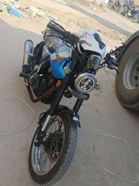 دايون لايتي • ٢٠٠ • ٢٠٢٠