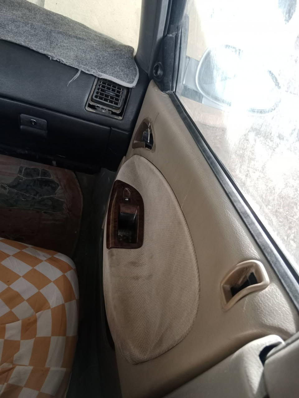 السلام عليكم دايو نوبرا موديل 2000 مكينه 2000 گير ومكينه جدد السعر 45 وبيها مجال تبريد يشتغل عنوان مشروع المسيب بيع ومراوس حسب القناعه ***********# ***********
