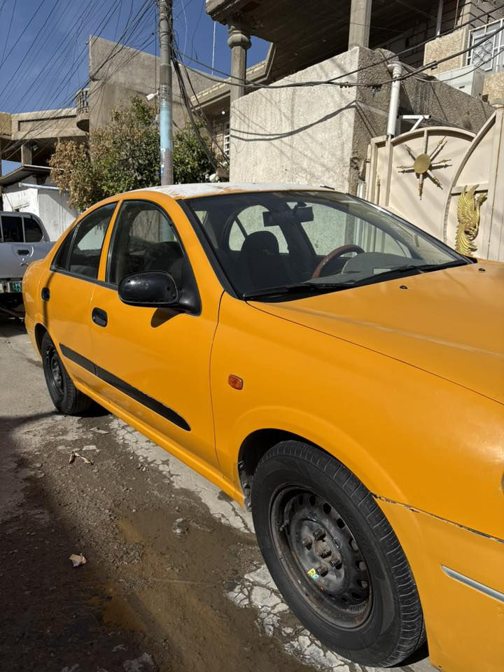 السلام عليكم للبيع نيسان سني 2009 مكينه 1600 كير اوتماتيك السياره بيها نقوصات وملاحضات 
سعر 75 وبيها مجال 
مكان السياره بغداد 
للاستفسار ***********
