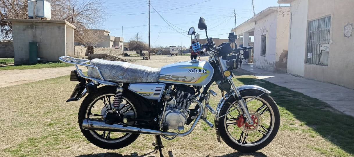 السلام عليكم للبيع دراجه سيفان موديل 2023 محرك شرط ما مفتوح بعده بلادي نظافه فول سعر 700 رقم الهاتف ‏‪***********‬‏
