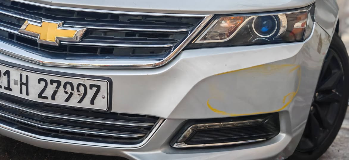 السلام عليكم
رمضان مبارك وتقبل الله اعمالكم
🚗 للبيع شفروليه امبالا 2018 - فول المواصفات - رقم سليمانية حديث - بانوراما - بسعر مغري
❄️❄️ التفاصيل الأساسية ❄️❄️
· الماركة: شفروليه
· الموديل: امبالا
· سنة الصنع: 2018
· المحرك: 3600 سي سي (V6)
· المواصفات: فل كامل (فول مواصفات)
· اللون: فضّي / سلفر
· الاستخدام: شخصي
· العداد: 152  الف كم
· المنشأ: امريكي
💡 المميزات والكماليات (فل الفل) 💡
· ✨ بانوراما (فتحة سقف) كاملة
· ✨ كشنات كهرباء بالكامل
· ✨ مقاعد جلد فاخر مع تدفئة (مقعد + ضهر)
· ✨ تحكم كامل  تدفئة الستيرن شاشة قاصة ابل كار بلي
· ✨ لايت زنون مع عدسات (قوية ونظيفة)
· ✨ الأرضية جلد
· ✨ تيرات جديدة
· ✅ المحرك: يشتغل تك ماعرف شنو السبب
· 🚨 ملاحظات مهمة:
· السيارة فيها ٤ قطع صبغ ابيع حزام (بدون دواخل ولا ضرر شاصي).
· صوت في الصدر (الدبل) جهة جنب السائق (يحتاج تشخيص بسيط).
· ⚠️ السيارة بهذا الوضع وسعرها مناسب جداً مقارنة بنواقصها. فرصة للميكانيكي أو من يريد سيارة فارهة ويعملها صيانة.
· السعر:  (مناسب جداً ونظراً للظرف)
· نظام البيع: قابل للتحويل على رضا الطرفين (تحويل او وكالة). إذا تريد تحويل او وكالة أنا حاضر.
📍 الموقع والمعاينة
بغداد / حي الجهاد/ الشارقة
· للاستفسار الجاد والمعاينة: *********** (اتصال أو واتساب)
#شفروليه_امبالا #امبالا_2018  #فل_كامل
