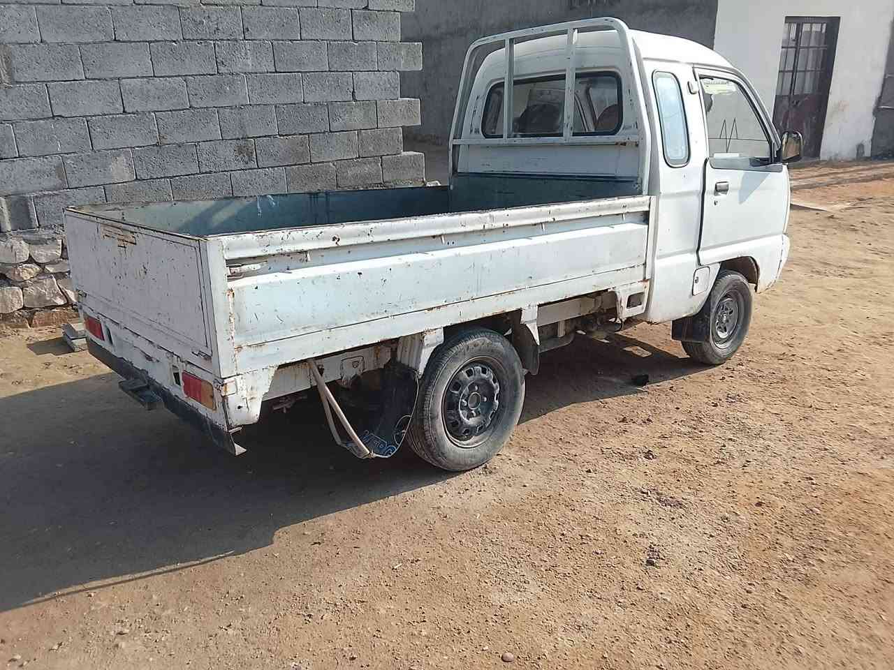 سلام عليكم ورحمه الله وبركاته عموشه البيع سعر 12 وبيه مجال العنوان حي زيتون تواصل على رقم الهاتف *********** تحياتي للجميع
