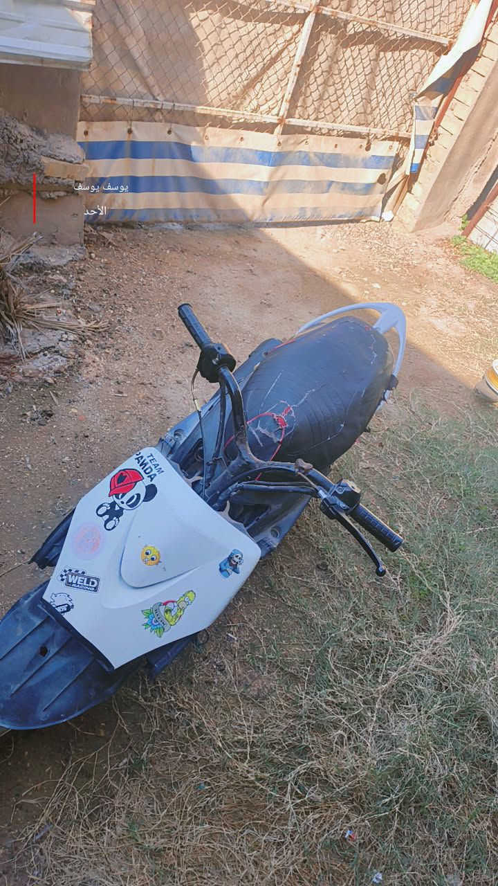 ماكس عدله   بوشه 49  بيه شغلات بسيطه كابريتر وصخ   وكلج امامي   بس هاي الناقصه سلف هندر أي وكت  375 وبيه مجال 
عنوان بغداد  منطقه حي صدام***********
