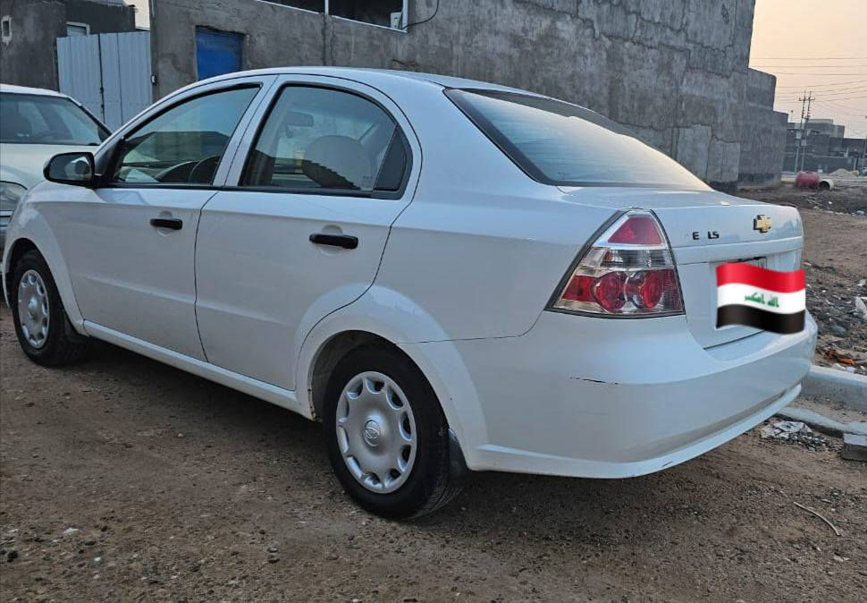 السلام عليكم افيو موديل 2011 رقم بصرة راعيها بالبصرة بيها صبغ ٣ قطع حدادية جديده تبريد شغال محرك مسكر ١٦٠٠ مكفول سيارة مكفولة من ضربة طخم تاير جديد سيارة مامتعوبة مال  سعر ٦٣ وبيها مجال قليل العنوان البصرة ابي الخصيب رقم الهاتف ***********
