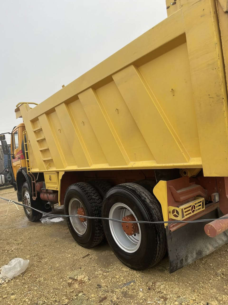 سلام عليكم البي للبيع موديل 82اصل قلاب مجموعة نص جيف رباط عدل بوربرن جبير مكينة 28محسن جديدة كير فافون تخم تاير بدي جديد تفصال عمارة يم ضياء الحداد شاصي مكفول حتة من الصبغ تبريد ثلج دوشمة جديدة جهازة السيارة ***********عنوانهة عمارة سيارة رقمهة بغداد
