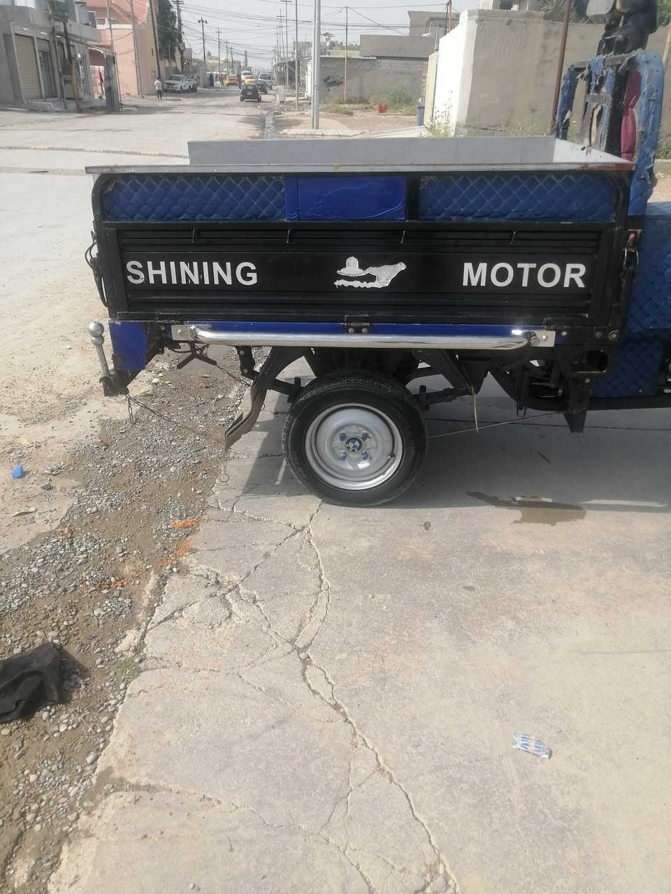 ستوته للبيع مرقمه  موديل 18  محرك 25   السعر مليونين ونص  وبيها مجال  ***********

