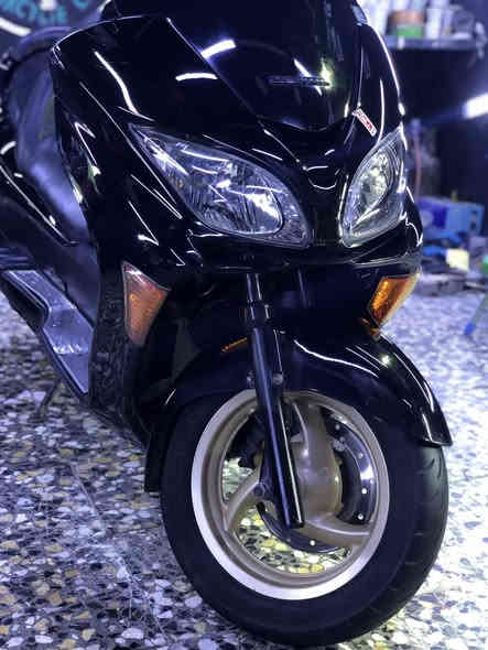 الهم صلي على محمد واله محمد 
فورزه 09 كرستال (7 كير 4 تحويلات) 

مكينه كلجات جويتر فيتم كله بلاد 

ماشيه ٢٤ ويل ذهبي دبل ذهبي نضافه الكفر ٩٠ 

شلعه معدل شك الكاع عليها ادامه كامله جاهزه للشارع 

شرط جيب ١٠ فيتريه وفحص / مكاني بغداد شارع فلسطين 

سعرها ( مليون و ٣٠٠ ) شرط احله من الصور 

للاستفسار: ***********
