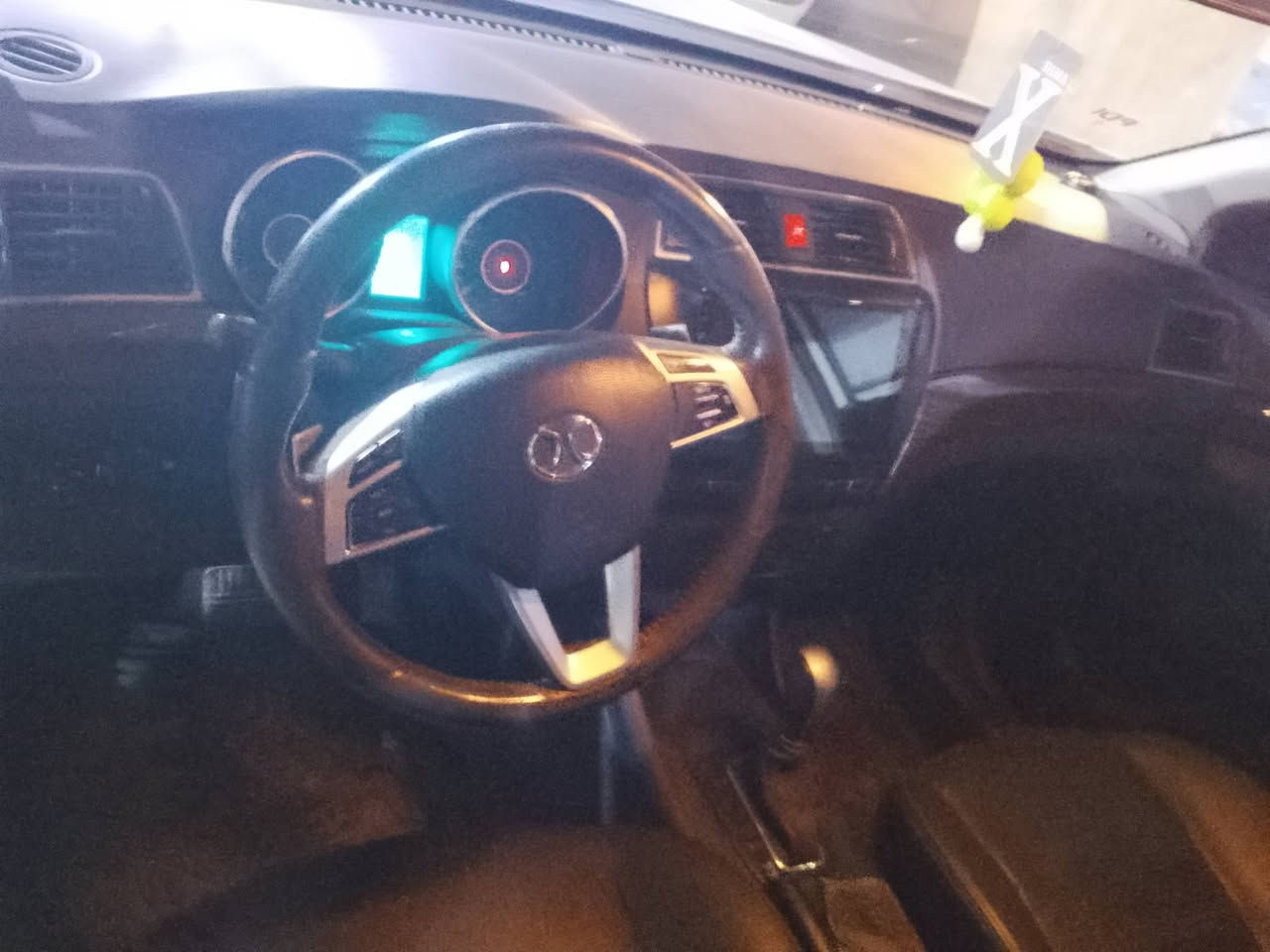 السلام عليكم للبيع سينوفا x65
السياره مكفولة كفالة ...حرة بأسمي تحويل ثاني يوم 

السعر مناسب .....بيع مستعجل ....100 ورقة 

للاستفسار ***********
