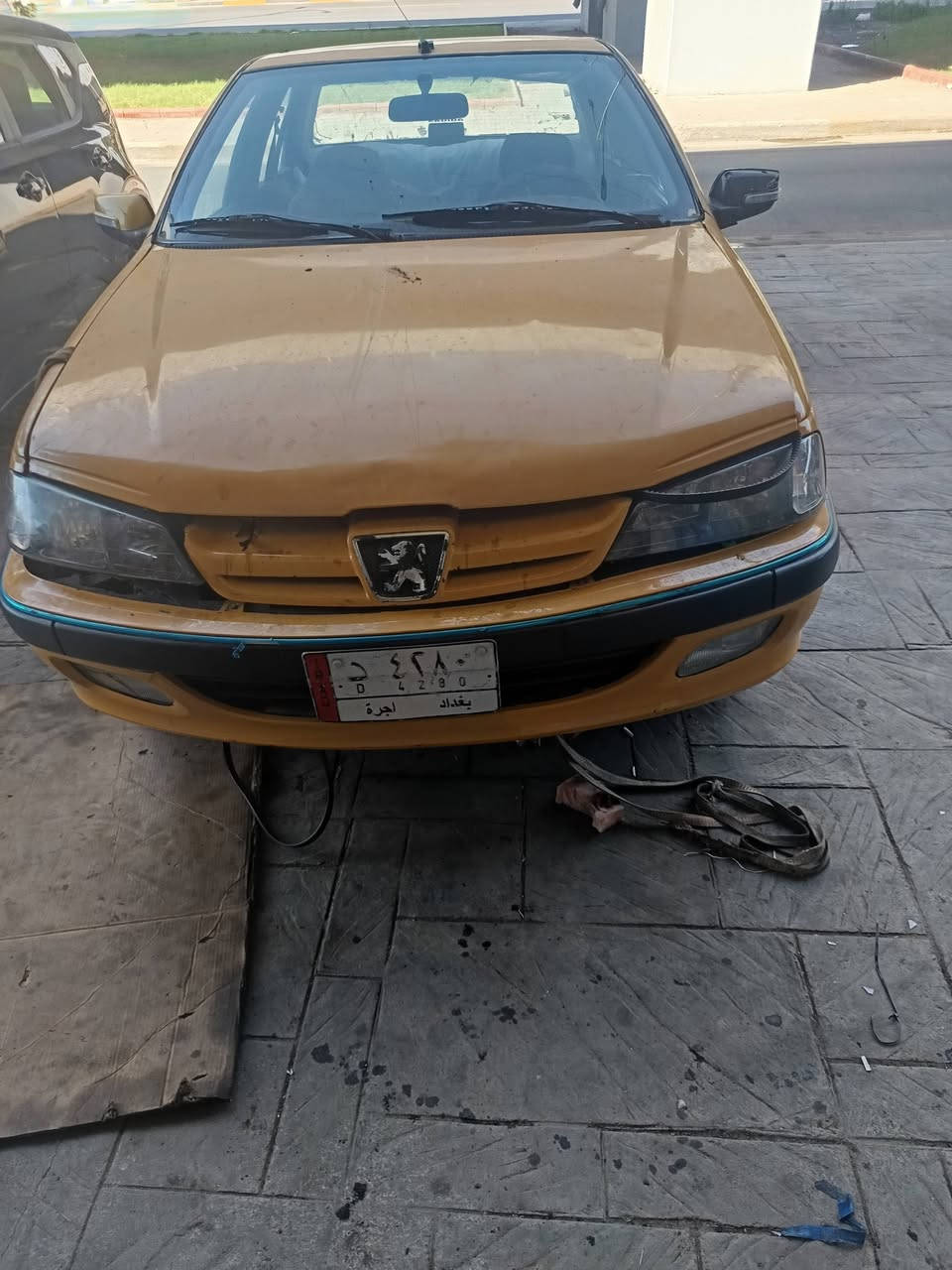 سياره بيجو بارص للبيع السعر 30وبيها مجال بسيط بغداد بياع كير محرك خير من الله التواصل ***********
