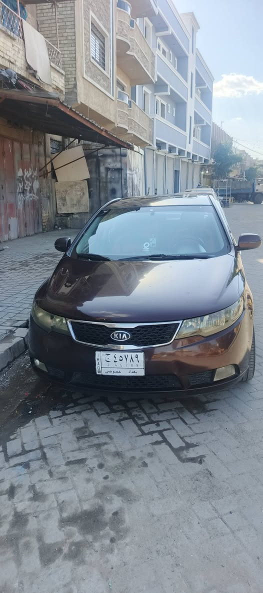 سلام عليكم 
سيراتو خليجي مكفولة من الضربه والصبغ
فول مواصفات مكاني بغداد
رقم بغداد
*********** واتساب
