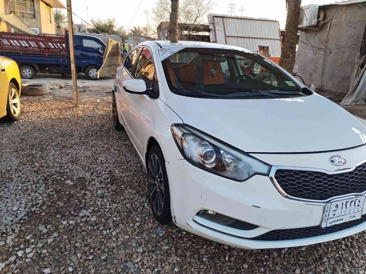 سيراتو ٢٠١٤ مكينه ٢٠٠٠ بيهة ٣ قطع بدون دواخل *********** نجف مشخاب
