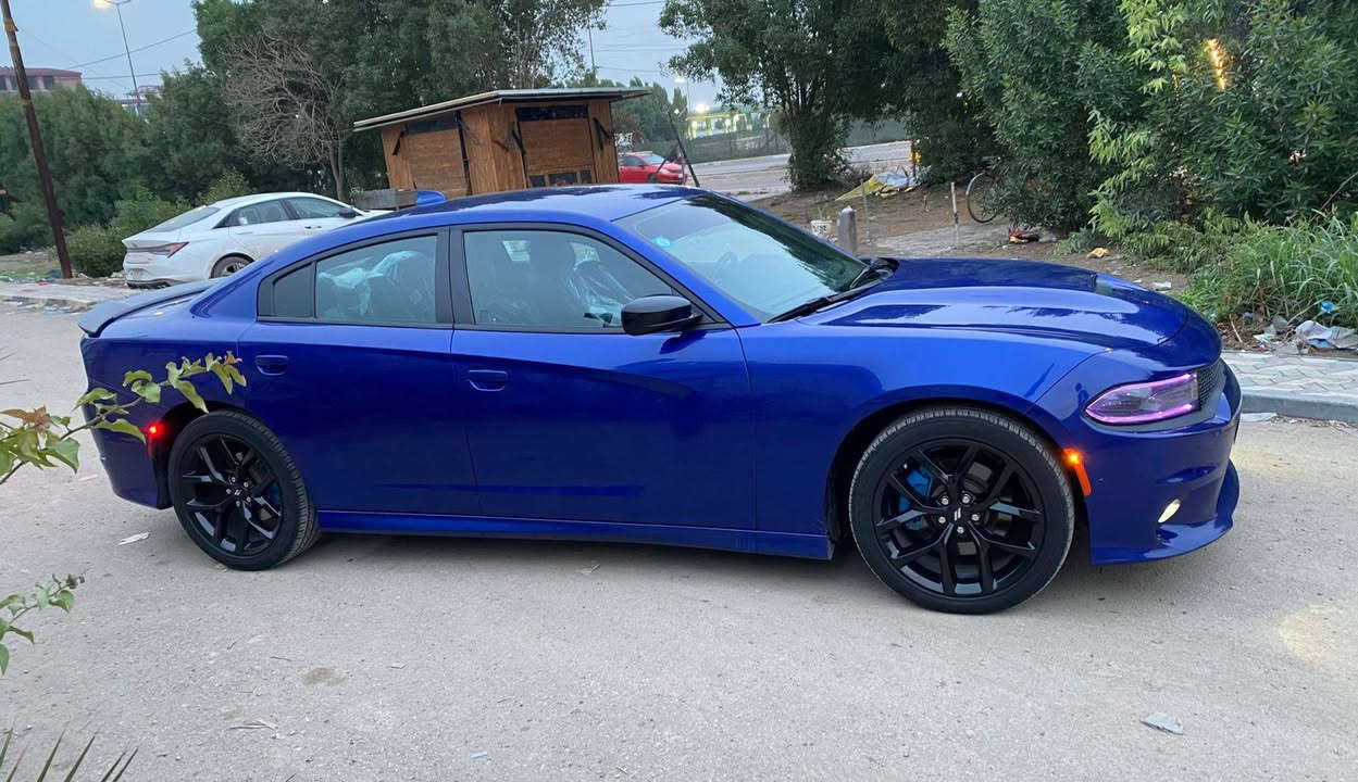 جارجر 2022 GT بلاك توب كندي كلين تايتل كفاله عامه سياره جديده بالكارتون بدون صبغ بدون بارد سياره بدون اي حادث بصمه تشغيل عن بعد شفتات ستيرن كرسي كهرباء شاشه كبيره حساس خلفي لون مميز رقم بغداد الجديد هزه جديده مكاني بغداد الكرخ ***********
