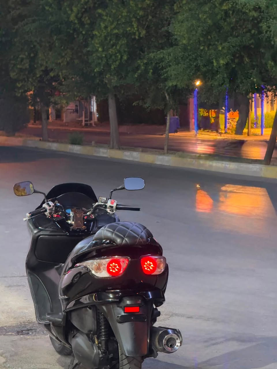 Honda Forza 09
نرخی ٧٨٠ دۆلار قفڵ بێ معامەلە بەشەرتی گێڕ و مەکینە و چرکە و کارەبایات هەموو گیانی بەشەرتە نیو سلف هەڵدەبێ مەکینەی وەک سەعات ئیش دەکا گێر ئۆتۆماتیک ساڵۆنسەی بیلادیە هەموو گیانی بیلادیە مەکینە ٢٥٠ ڕادێتەر شوێن هەولێر


**إذا كنت صاحب هذا الإعلان وتريد حذفه لأي سبب، رجاءا أرسل رسالة إلى الدعم الفني**