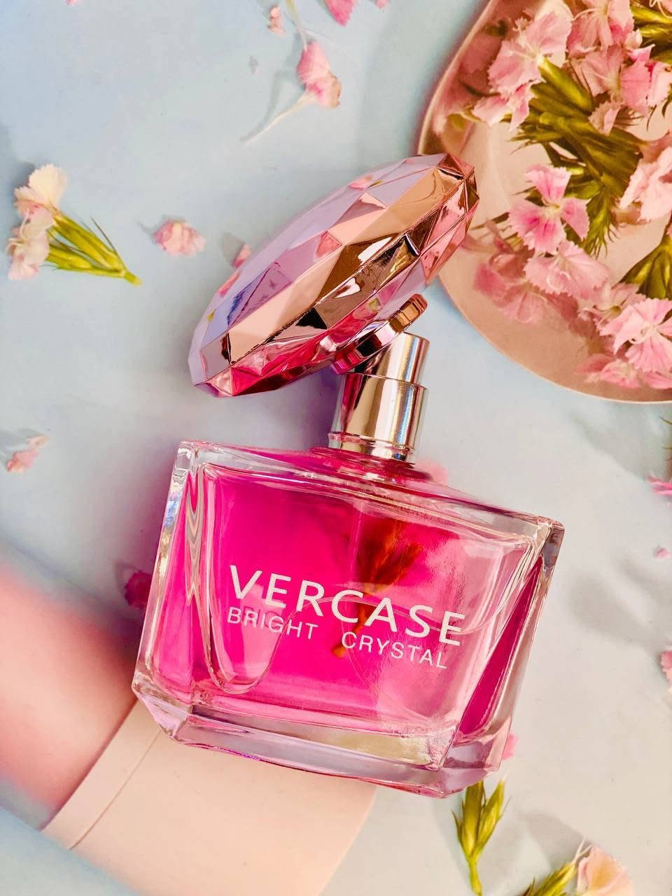 عطر فيرزاجي برايت كرستال🌸

عطر نسائي رقيق وناعم يقدم لمسات حسية جميلة وجذابة لا مثيل لها، رائحتهُ شرقية خلابة تجمع بين روائح الأزهار الرائعة الممزوجة بالمسك والعنبر الساحر فيجعلها أكثر كثافة وثبات لفترات طويلة ،90ml💗🎀

للطلب خاص 
توصيل جميع محافظات الـ🇮🇶 بـ4 آلاف
#عطور #عطورنسائية #explorepage✨ #explore #fyp


**إذا كنت صاحب هذا الإعلان وتريد حذفه لأي سبب، رجاءا أرسل رسالة إلى الدعم الفني**