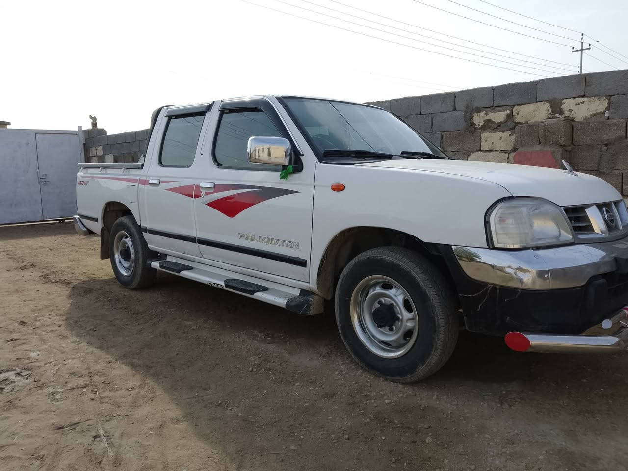 السلام عليكم ورحمة الله وبركاته نيسان بيكم مديل 2013 سياره مال جناي بيه شخوط قليله سياره حلوه تبريد شغال 
*********** السعر 126 ورقه
