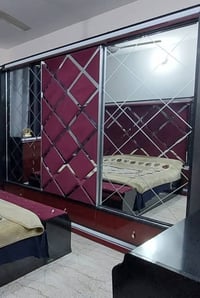 غرفه تركي  عدد القطع /٨  نظام  سلايت سعرها ٣٠٠ بيه اضرار بسيطه الف مست...