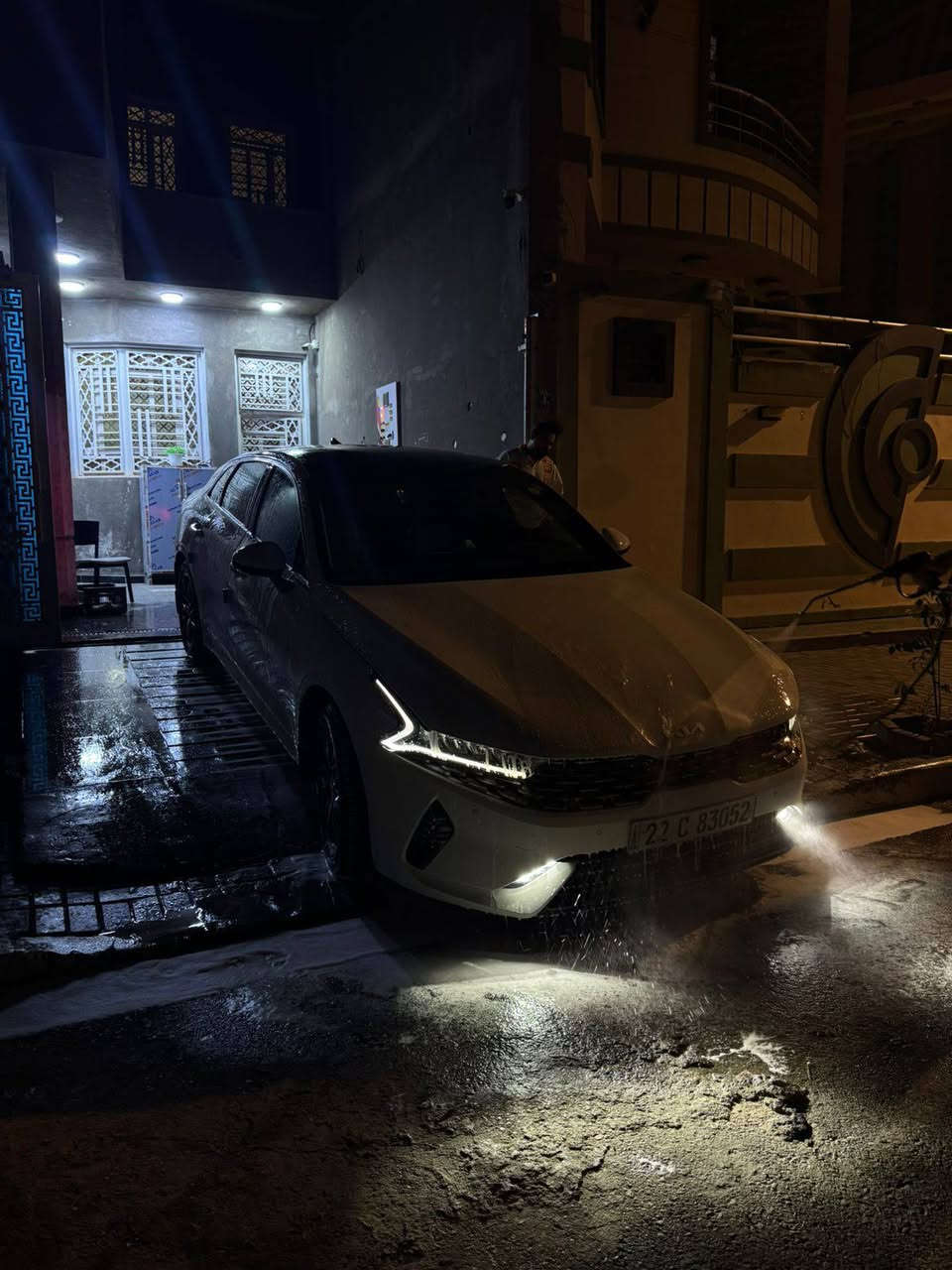 السلام عليكمK5
موديل 2023
سياره كفاله عامه تحويل و وكاله 
سياره فول 
تنته
بانوراما
تدفئه كشن
شاشتين
داخل أبيض 
سياره ١/١
للبيع السعر ٢٣٠ بيع مجال بسيط أو مراوس ب جارجر GT أو سورنتو أو جيب وا انطي فرق
للتواصل موجود ماسنجر
أو هاتف اتصال *********** البصرة, العراق
