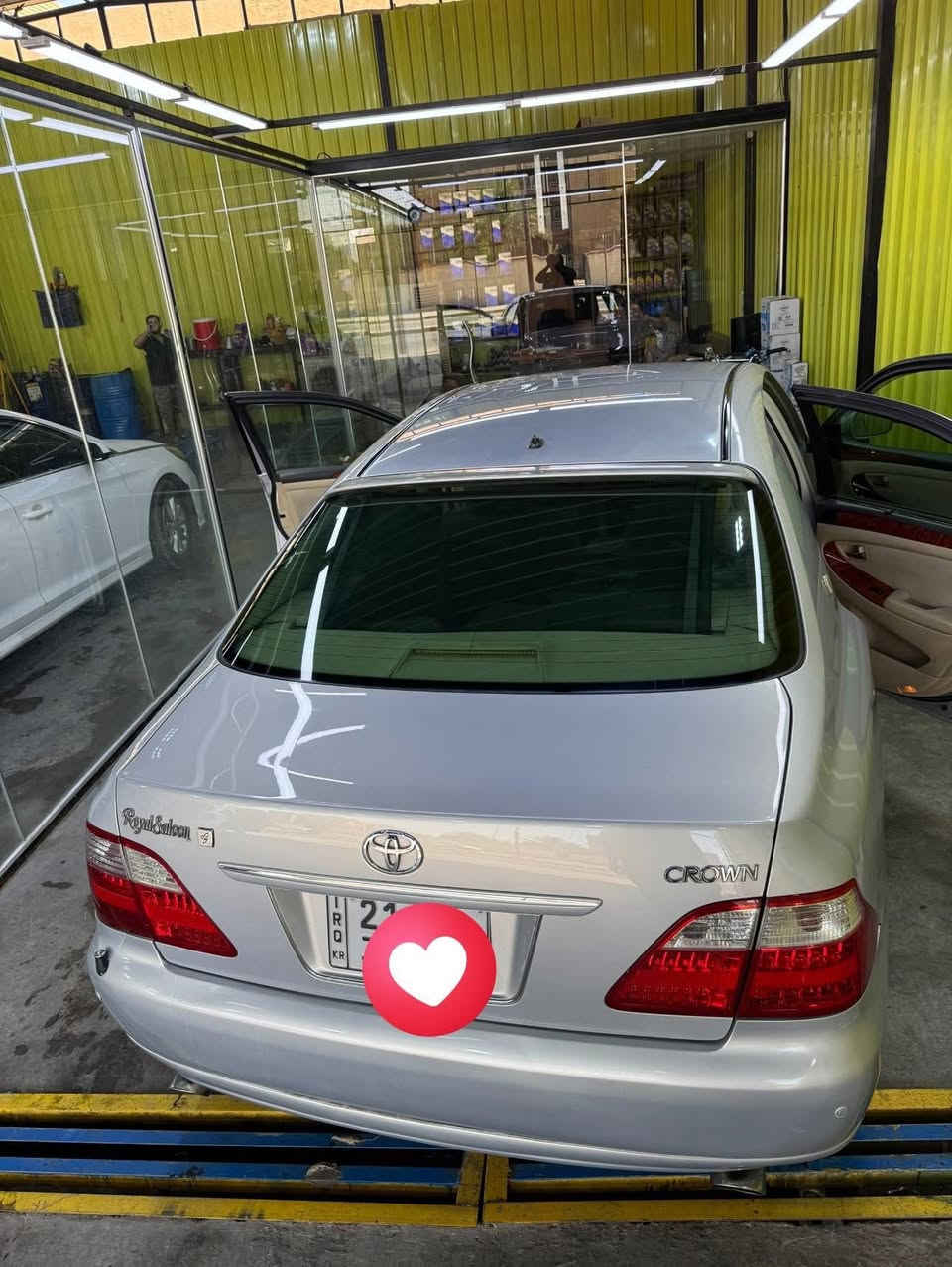 للبيع تويوتا كراون شاهينة 
رقم سليمانيه  انكليزي
تريد وكاله تريد مداور  
اللون  بحري
شاصي (82)‎
بصمة تشغيل + 5بصمات
دواخل  بيجي
‎4دكم
‎ويل كروم 18 الاصلي
 ‎بردة 2 +خلفه
تبريد3 قطع 
‎تلفزيون
كامرة دوارة اصلية
‎مانع انزلاق+Abs
‎مثبت سرعة
Gpsملاحة 
‎تحكم ستيرن
‎لحايا امامي و خلفي و جانبي اصل
‎سبايدر خلفي اصل
‎  اريل امامي وخلفي اصلي  
‎قواعد ضوئية اصلية
‎شباك نيكل اصلي 
كشن كهربائي 
‎مري شفط 
تحويرتها فوك وجوه نجف 
‎السيارة جاهزة حدادية وكير ومحرك و مكفولة من الكص و الحادث و العيب الشرعي
عنواني بالنجف 
السعر 163
***********
