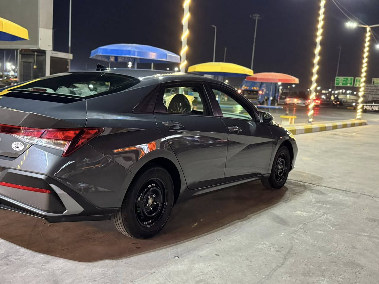 سلام عليكم 
هيونداي النترا صالون للبيع فقط بدون مراوس
موديل 2025
ماشيه 5الاف زيرو بحالة الوكالة
دخول جديد وترقيم اربيل بااسم شركة 
حادثها تبديل بنيد فقط بدون دواخل شاصي بدنه راديترات كلها ابلاديه شرط ع الفحص 
مواصفات السياره
محرك 2000دوش المرغوب
دخول مفتاح
فول تحكم ستيرن جهتين 
شاشه كاربلي 
رادار امامي
رادر خلفي 
كامره 360
تنبيه مغادره المسار
تنبيه الاصطدام الامامي
تنبيه النقاط العمياء
بلوتوث 
شحن وايرلس
حساس ضغط الهواء
مثبت سرعه

بريك تفاعل اوتتماتيك اثناء اقتراب من الجسم انظمة قياده Drive mode ثلاث وضعيات
لايت حاجب لد
  abs نظام
مكاني بصره
***********
