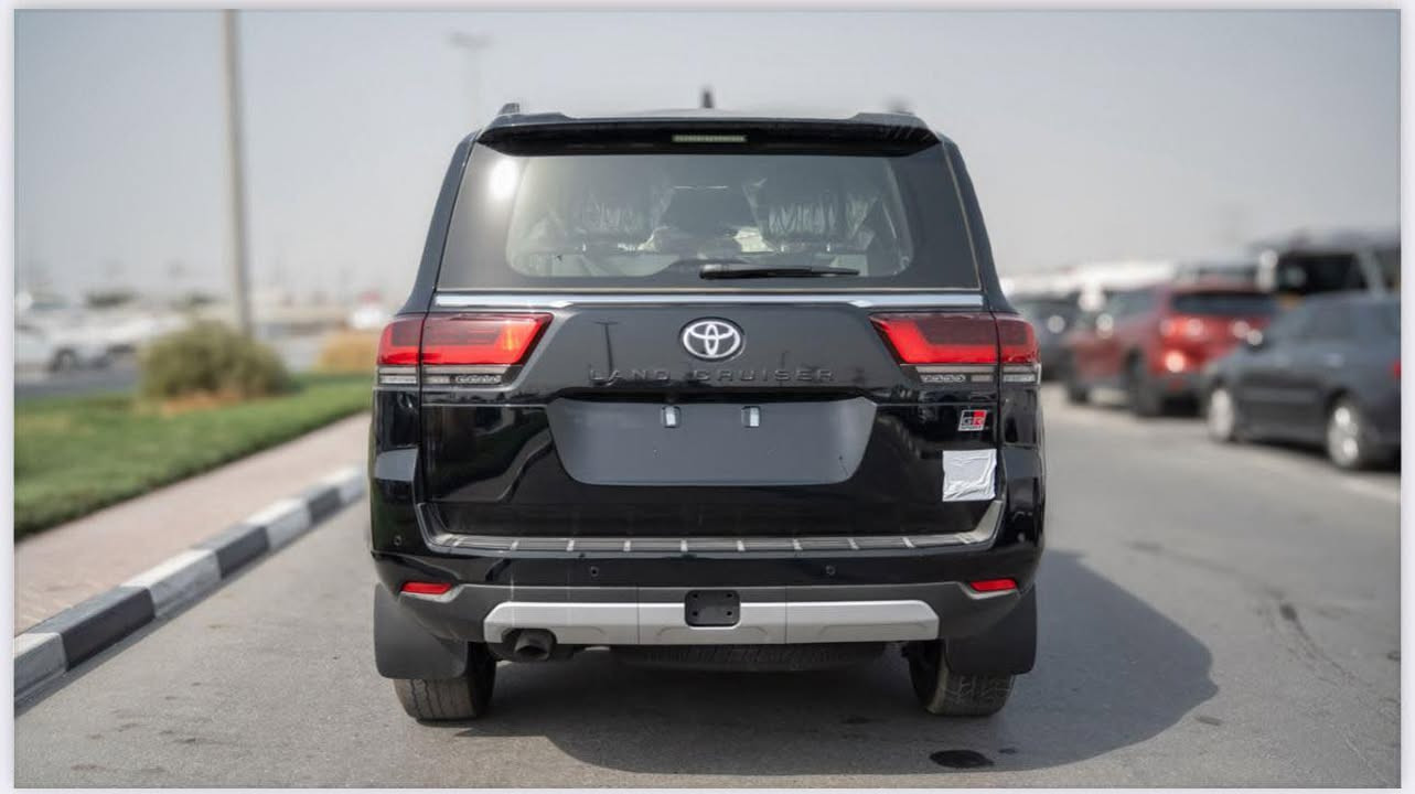 لاندكروزر GR HEV 2025

بۆ زانینی نرخ 
لایکی پەیج بکە و کۆمێت بکە نرخت پێدەگات

فول فول مواصه فان سفر كم 
٣ شاشه حاسه سلايد 
ناو سورو ره ش كامل رادار سنوق شه فت 
عه لامه ى ده رگا 
سه ماعه JBL
HEV هايبريد

سەیارەکە لە سلێمانییە 

ژمارەی خاوەنی 
***********
____________________

لاندكروزر GR HEV موديل 2025

لمعرفة السعر
يرجى عمل لايك للصفحة وكتابة تعليق ليصلك السعر

فل كامل مواصفات – مسافة سير قليلة
3 شاشات خاصة مع فتحة سقف (سلايد)
الداخلية: أحمر وأسود كاملة
رادار – صندوق شفت
إشارة فتح الأبواب
نظام صوت JBL
HEV هايبرد

السيارة موجودة في السليمانية

رقم المالك:
***********
واتساب على نفس الرقم
