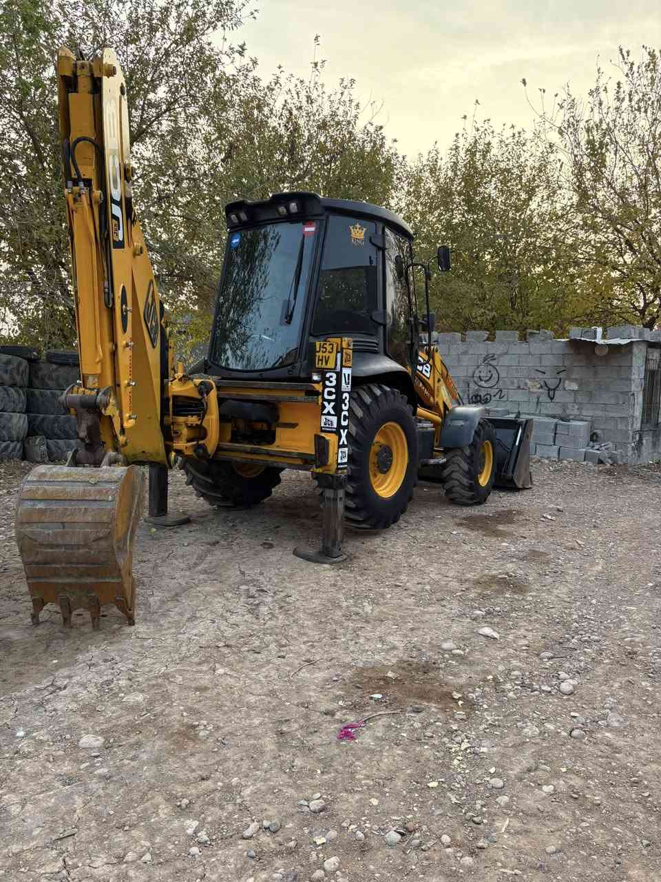 للبيع مؤديل ٢٠٠٣   ***********  ***********
