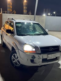 السلا عليكم توسان موديل 2009 للبيع بيهه مكانات صبغ ابيع حزام السياره ك...