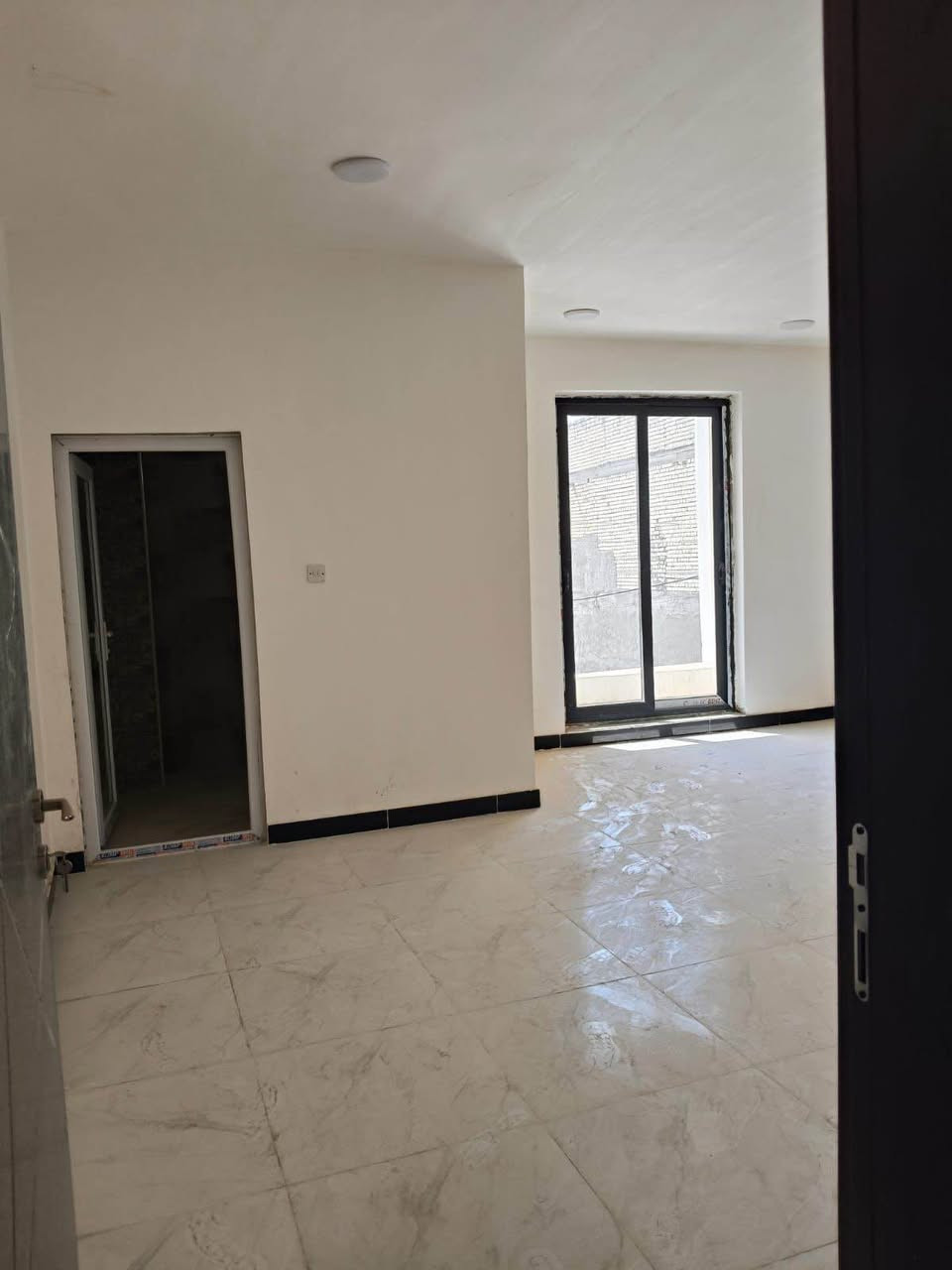 #مجمع_السلطان
#دار_للبيع_مساحه_100متر_واجه_6اوربع_نزال_16🏠
🔸يحتوي الدار على 3غرف.نوم+ستقبال+صاله كبيره🏠
+صحيات عدد2🛁 خدمات ماء💧كهرباء⚡️
🔸نوع الملك؛طابو زراعي سند 25 قرار محكمه ابسمي
رسمي مباشر تنازل شركه 
🔸العنوان)؛بغداد الدوره مدخل البعيثه مجمع السلطان قرب مدارس فرع 13
☎️الستفسار *********** بغداد, العراق
