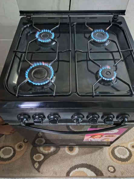 للبيع طباخ اربع عيون 
شرط الشغل والنظافة 100%
100الف بي مجال للشرايه 
***********واتس
***********واتس
