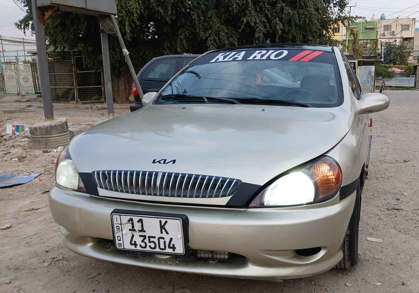كيا ريو موديل ٢٠٠١ اوتوماتيك كير محرك مكفولات تدفئه تبريد  السياره ابلاديه غرفتها نظيفه جدا شاشه كامرا خلفيه رقم دولي بغداد سنويه هزه جديده السعر ٤٣ ورقه مكاني بغداد
***********
