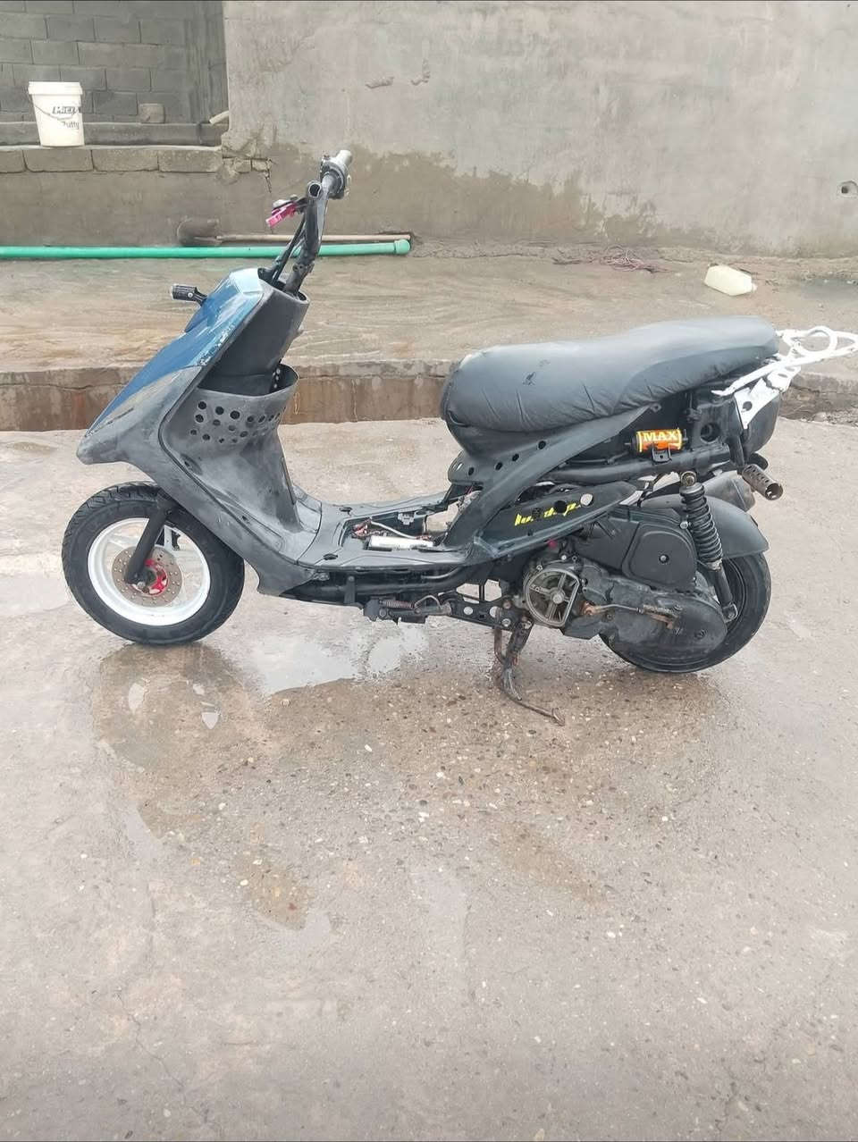 دراجه كفاله عامه دراجه نظيفه وحلوه دراجه مفتوحه ب 350,000 اني بالامام احمد بن علي. ***********
