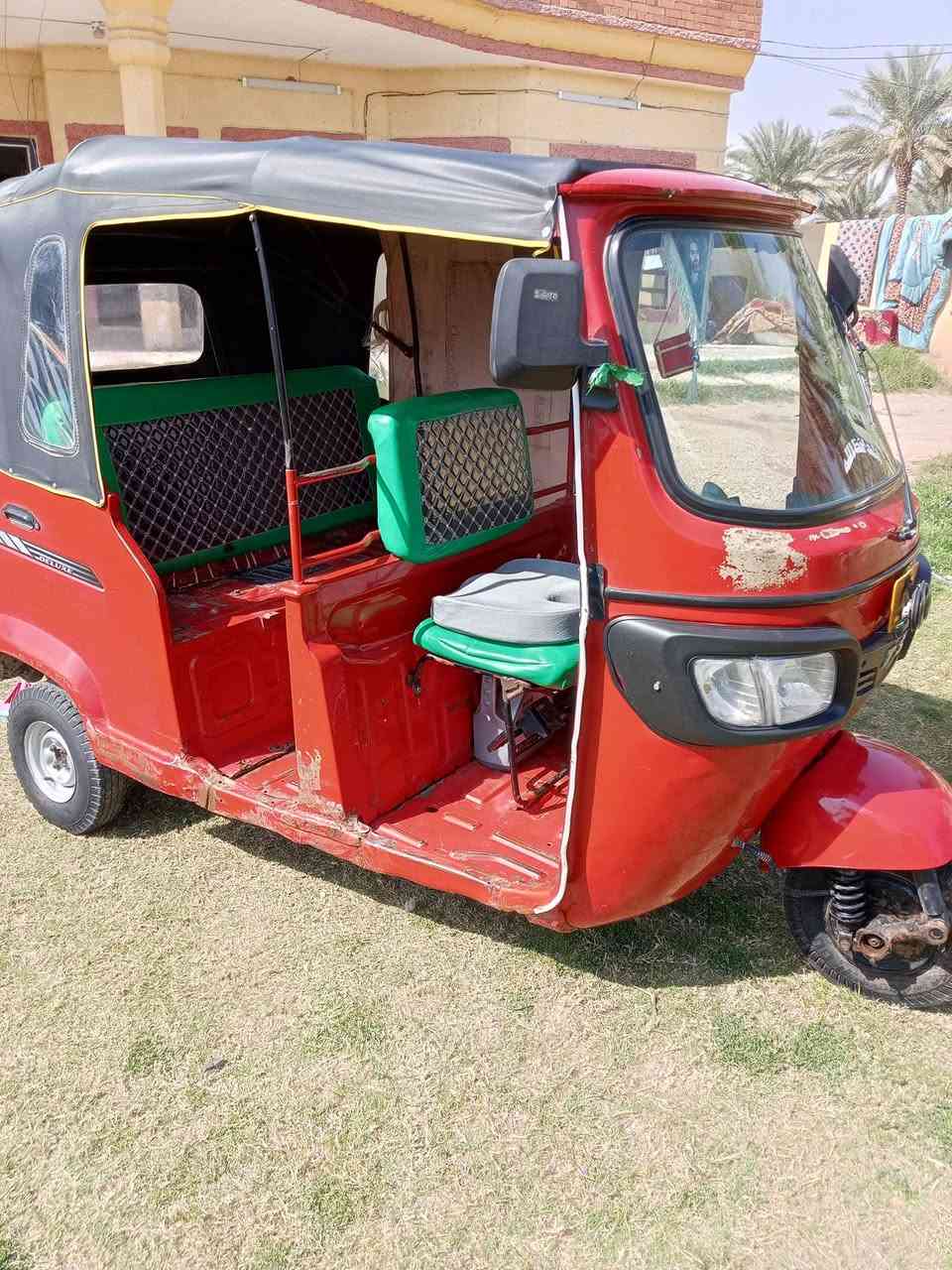 للبيع تكتك TVS موديل 18 اوراق اصولي شرط ترقيم
نظيفه كلش لاخياس ولا صبغ محرك نظيف 
لاتنقيص ولا تبخير تخم تاير كهربائيات كلها شغاله 
مكان بابل الحله ***********
