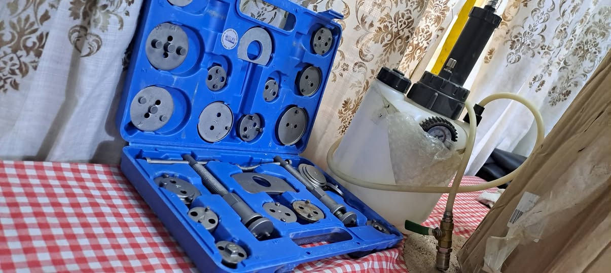 عدة بساتم كليبر الفرامل
وثانيه ضاغطه مال تبديل زيوت مال سيارات 
سعره40مع مجال


**إذا كنت صاحب هذا الإعلان وتريد حذفه لأي سبب، رجاءا أرسل رسالة إلى الدعم الفني**