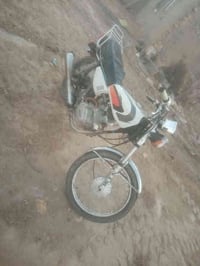 ٠٧٨٠١٢١٠٥٣٠ لابيع شلامجه سعر ٤٥٠ وبيه مجال وراق سنساخ