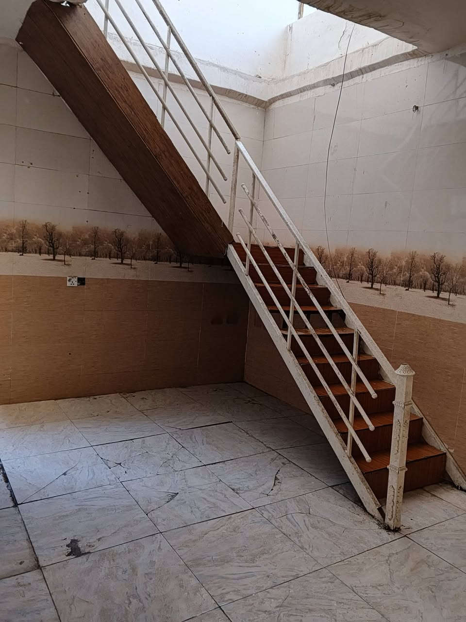 السلام عليكم ورحمه الله بيت زراعي سند 25 100 م للبيع منطقه المقلع نهاية عمارت سعيدة السعر المطلوب 65.. المو شراي لا يكسر بحلال الناس يرحم والديكم تفاصيل ***********
