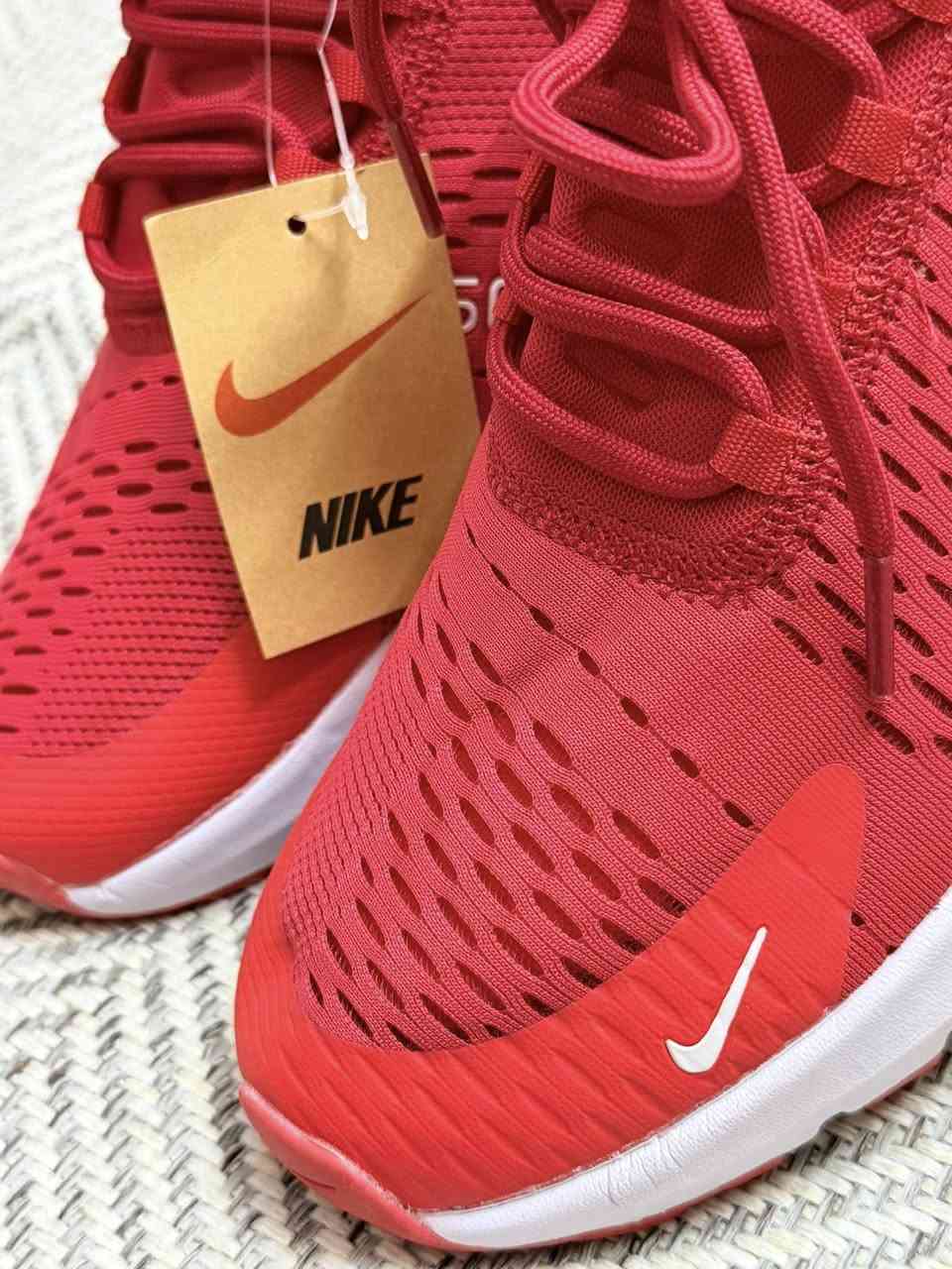 نايك زوم فيتنامي قياس 41 سعر بلاش 15 الف


**إذا كنت صاحب هذا الإعلان وتريد حذفه لأي سبب، رجاءا أرسل رسالة إلى الدعم الفني**