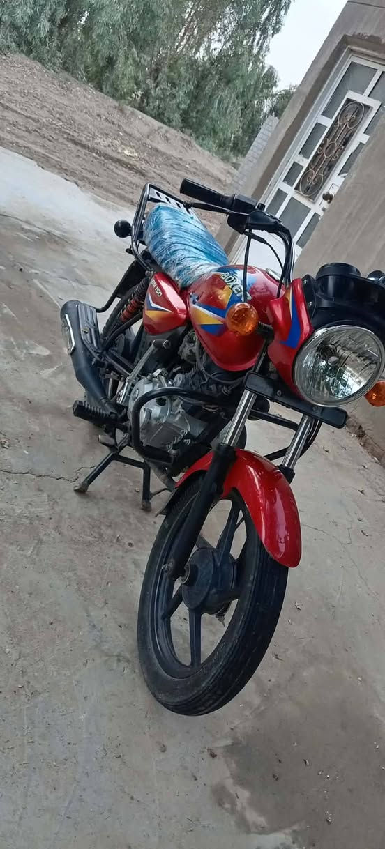 السلام عليكم دراجه بوكسر  للبيع موديل221 اوراق مكفوله للستفسار ***********
