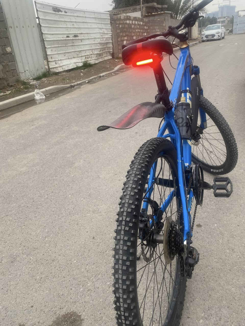 السلام عليكم
من رخصة الادمن البايسكل للبيع معروف كدامك صورة 

السعر ٣٠٠ مكاني بغداد حي الجهاد

للاتصال ***********
