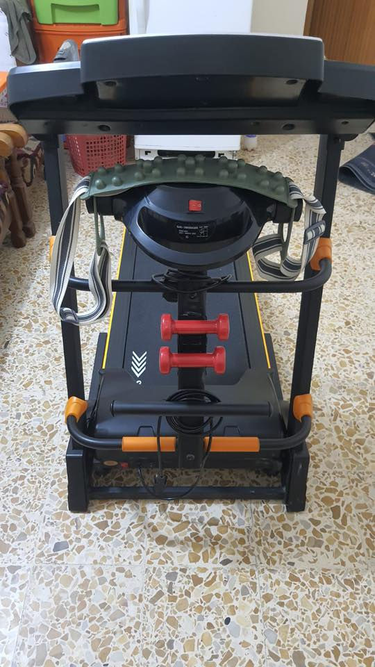 للبيع# جهاز جري start fitness
جديد شاشه لمس ( جري + جبلي + حزام نحت الخصر ) يتحمل اوزان عاليه السعر ٣٥٠ الف وبي مجال بسيط
للاتصال والاستفسار : 
***********
