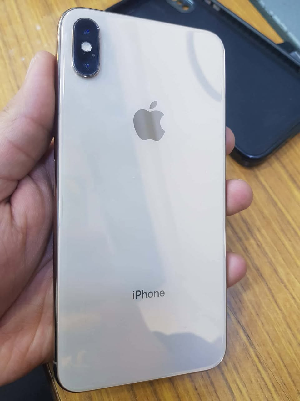 اكس اس ماكس 256 ذهبي جهاز فول كلشي شغال بطاريه 78 سعره 200 الف وبي مجال بغداد المنصور ***********
