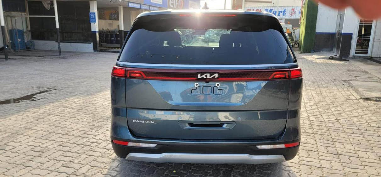 � كيا كرنفال 2024 – دخول جديد 🚗

✅ مرقم شهداء كربلاء
السعر : 250$ قابل للتفاوض 

✨ السيارة العائلية المثالية
✅  7 راكب براحة تامة
✅ مساحة داخلية واسعة ومريحة للعائلات
✅ مناسبة للسفر والرحلات والاستخدام اليومي
✅ تجمع بين الفخامة والعملية والاقتصاد بالاستخدام

📍 مكان السياره كربلاء – مدينة المعارض – خلف مستشفى الكفيل
🏢 شركة موسكو للمزادات واستيراد السيارات
📌 رقم المعرض: 42

🟢 م. حسام
📞 ***********
💬 واتساب مباشر:
wa.me/9647723987605

✅ لدينا وكلاء في جميع محافظات العراق لتنظيم العقود وضمان الحقوق.

🔗 رابط كروب الواتساب لنشر جميع أنواع السيارات:
https://chat.whatsapp.com/CMAwZHjMG6U27op8swuPLb?mode=gi_t كربلاء, العراق
