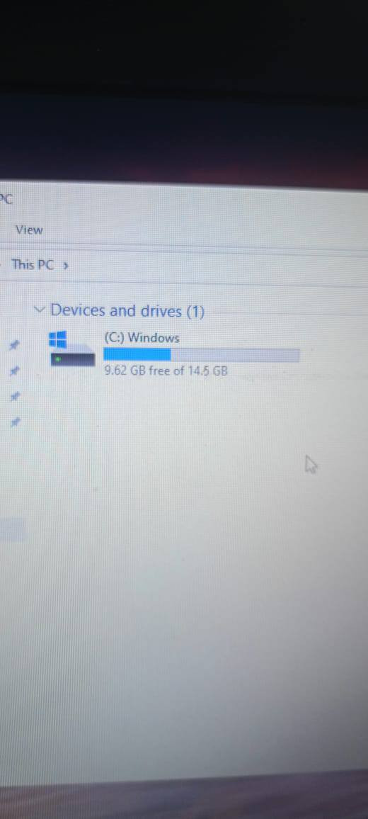 يوجد لابتوب حجم.  13   للبيع موصفات بصور يشتغل كهرب وبدون كهرب يطول ساعتين. نضيف. جدا. مككانه  موصل. السعر. 65. بي مجال بسيط جانب الايمن


**إذا كنت صاحب هذا الإعلان وتريد حذفه لأي سبب، رجاءا أرسل رسالة إلى الدعم الفني**
