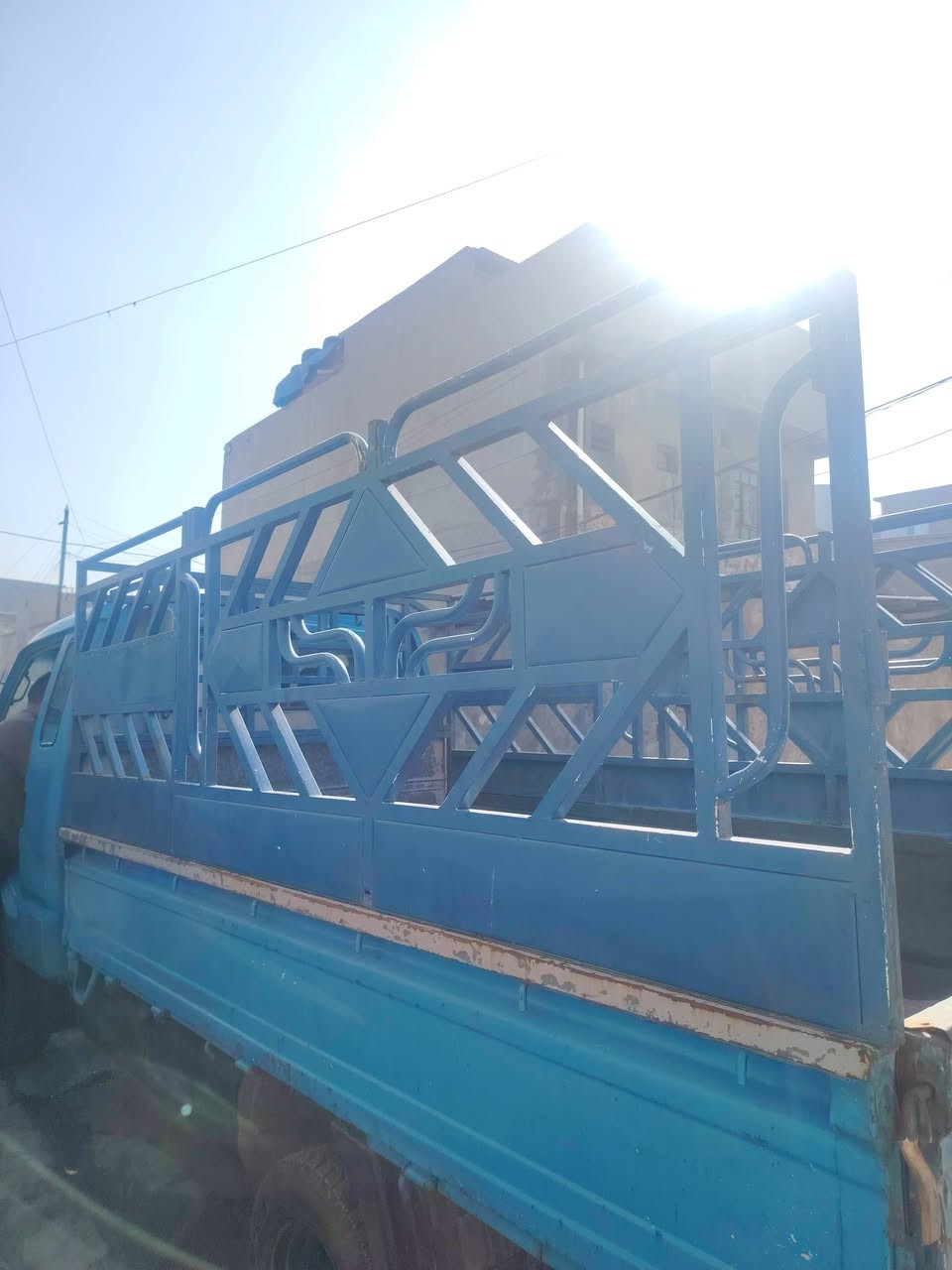 سلام عليكم محجل للبيع ٣٠٠ وبي مجال
***********
